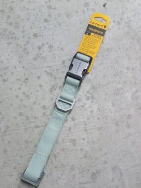 NWT • CARHARTT Field Dog Collar • Size MEDIUM & LARGE (Seabrook)